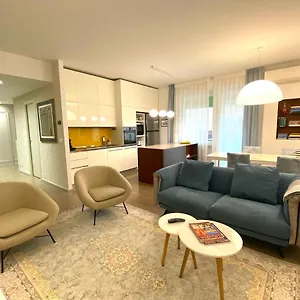 https://appartamento-incantevole-con-posto-auto-clic-house.hotelitalianriviera.com