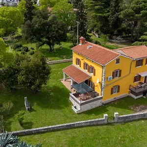 https://house-bruno.in-istria.net